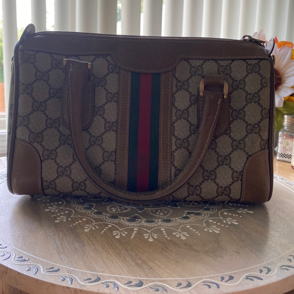 Vintage Gucci small satchel.